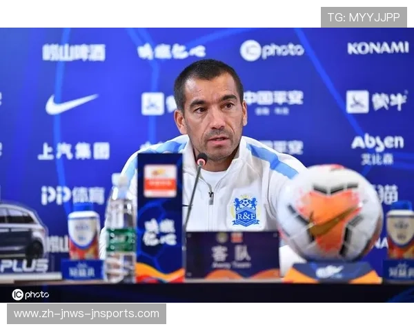 足球高位逼抢训练指南：提升球队前场压迫效率的关键步骤